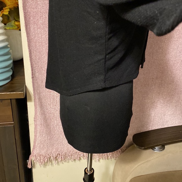 TRESICS black long sleeve top size s - Picture 2 of 5